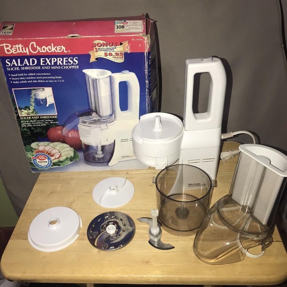Betty Crocker AC Powered Salad Express (BC-1441) Food Processor / Chopper
